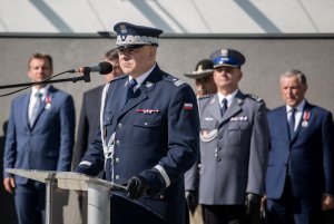 komendant wojewódzki podczas przemówienia